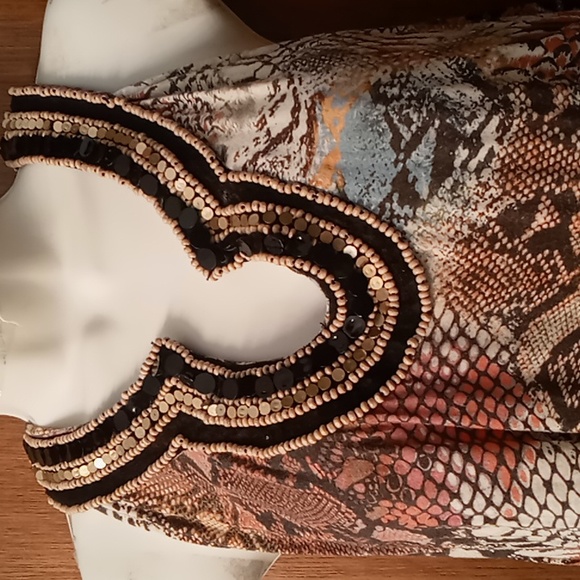 Boston Proper snakeskin print with sequins and beads in neckline S - Picture 2 of 8